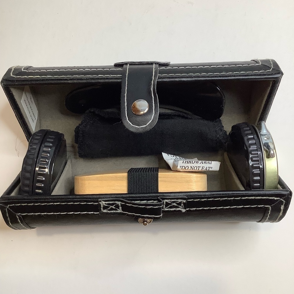 BUFFALO DAVID BITTON 5-piece Leather Shoe Care Kit Travel Case Black NWT - Picture 5 of 7